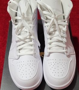 SOLD🚨🚨Jordan 1s triple white🚨🚨SOLD